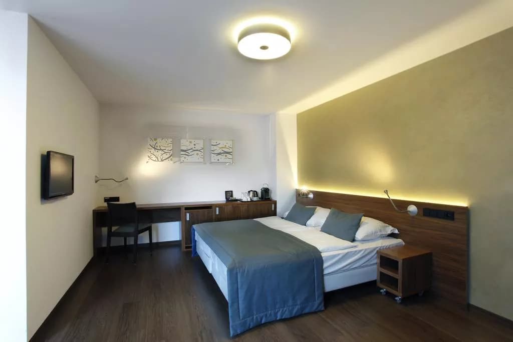Hotel Carol, Prag Libeň