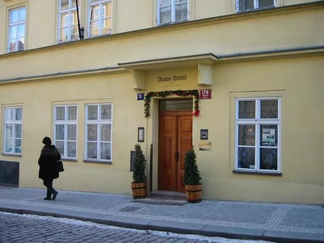 Hotel Domus Henrici, Praha Hradčany
