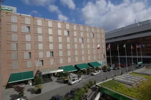 Hotel Holiday Inn Prague Congress Centre, Praga Nusle