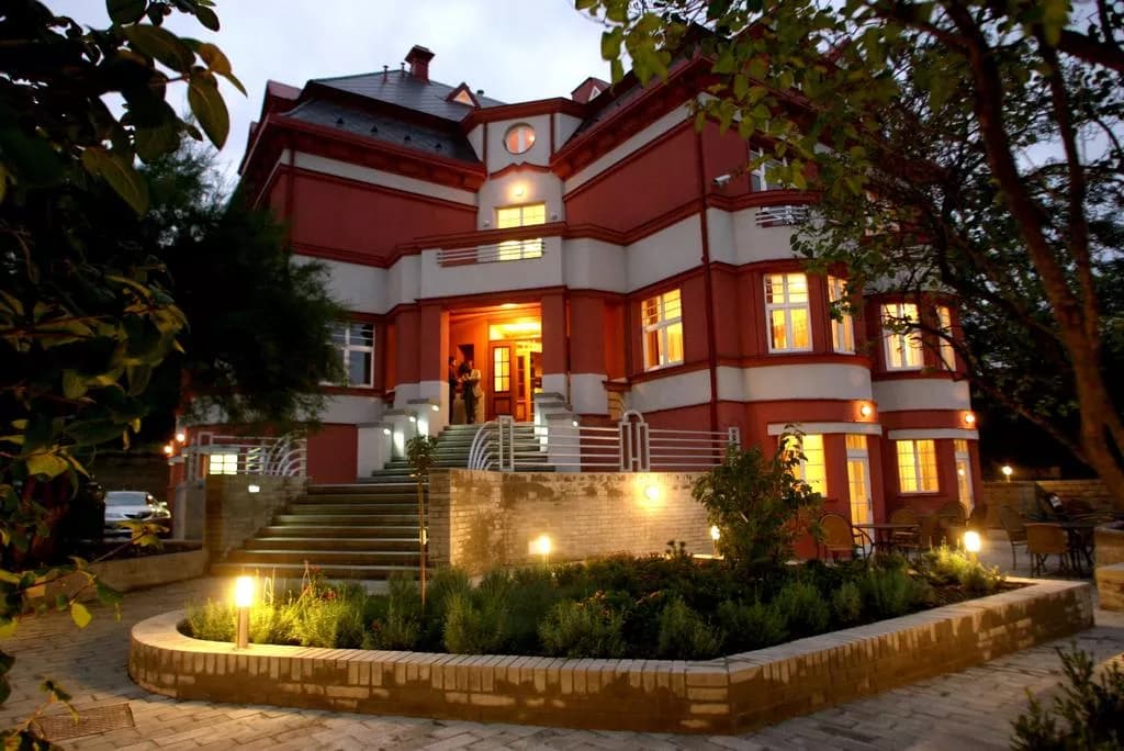 Hotel Villa, Praga Strašnice