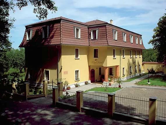 Hotel Nosál, Prag Michle