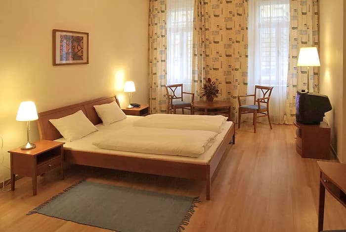 HOTEL ORION, Praga Vinohrady
