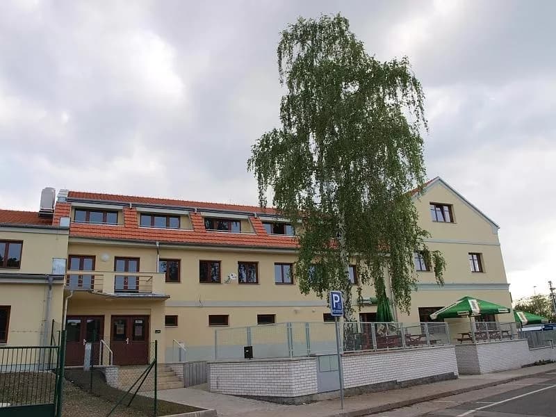 Penzion a Restaurace Šimanda, Prag Kyje