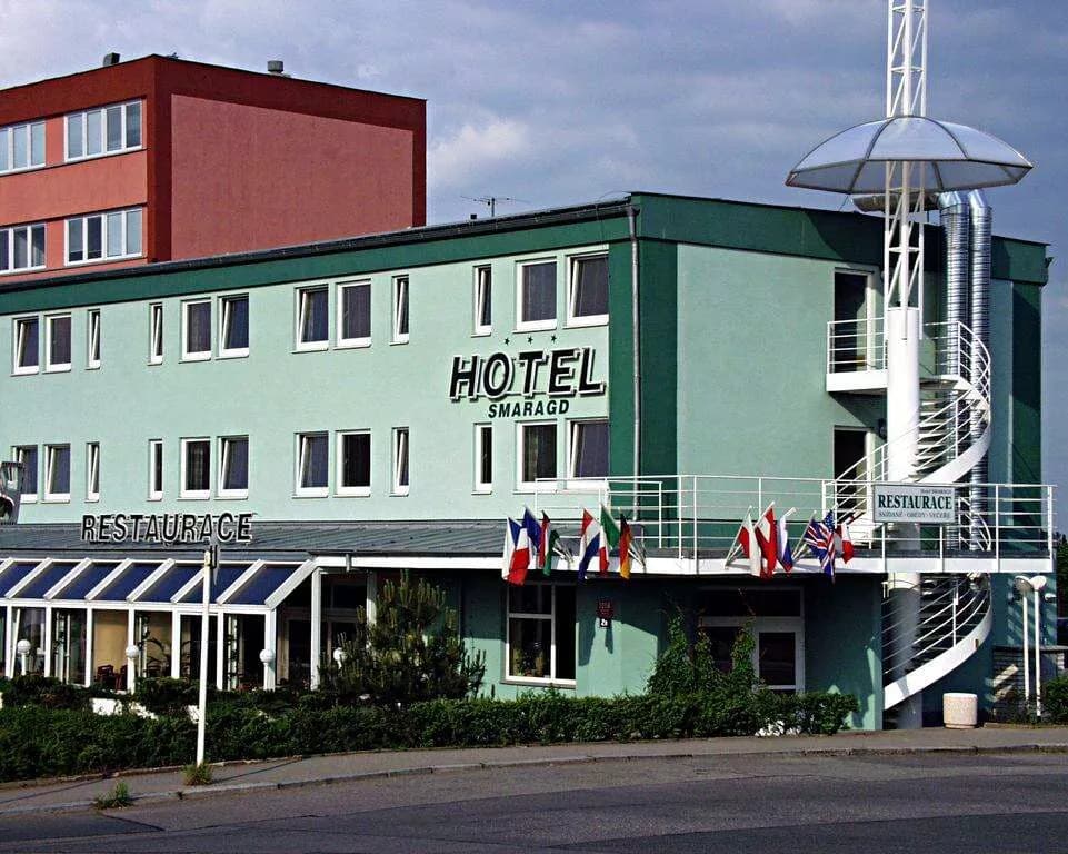 Hotel Smaragd, Prag Hlubočepy