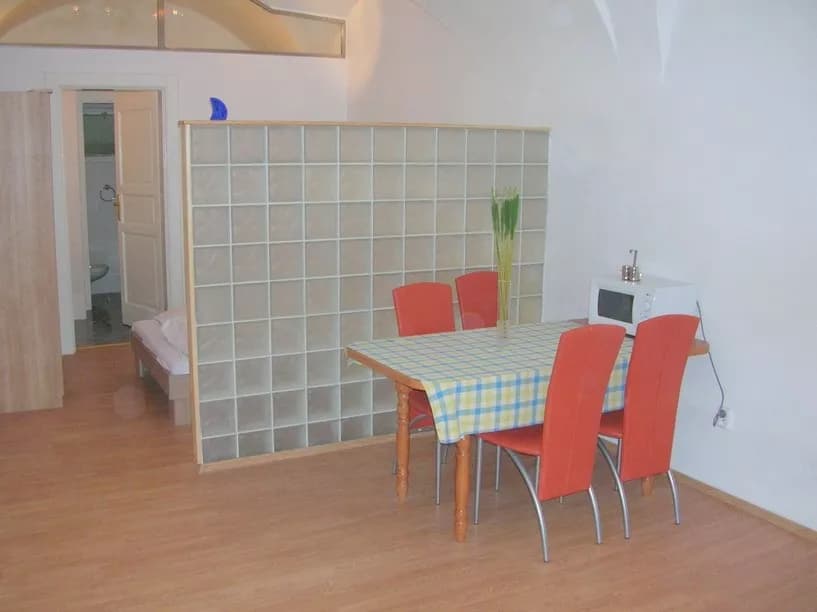 Apartment House Vlasska, Prague Lesser Town