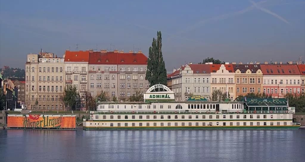 Botel Admirál Hotel, Prag Smíchov