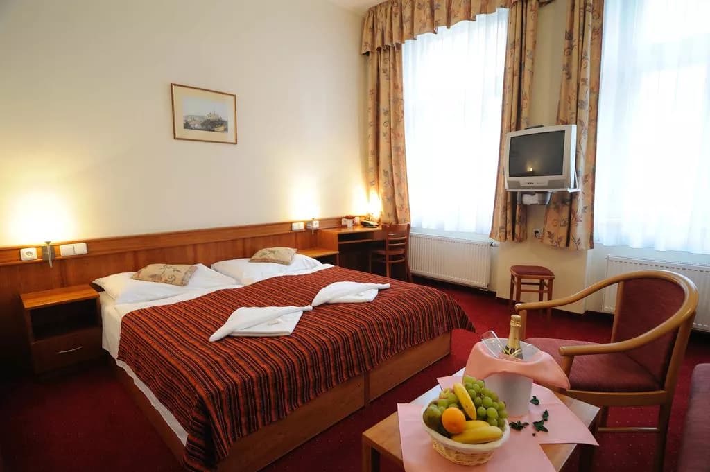 Alton Hotel, Prag Neustadt