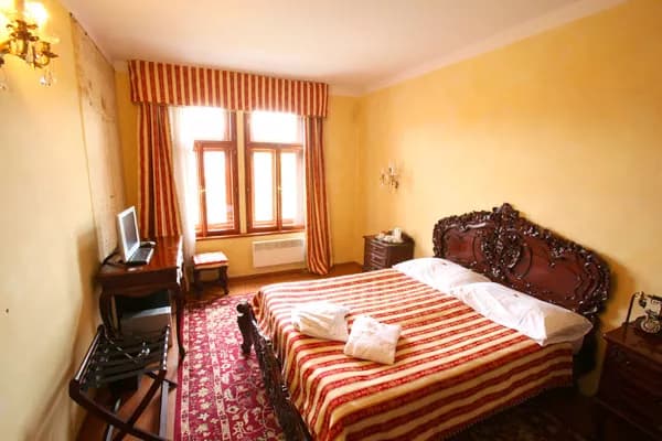 Photo 4 of King Charles Boutique Residence