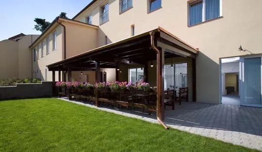 Dolce Villa Hotel, Praha Nebušice