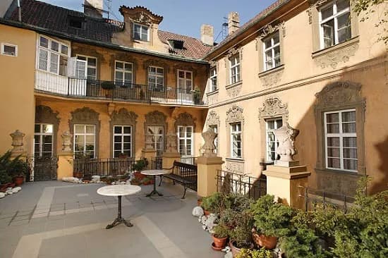 Hotel U Zlatého Jelena, Praga Stare Miasto