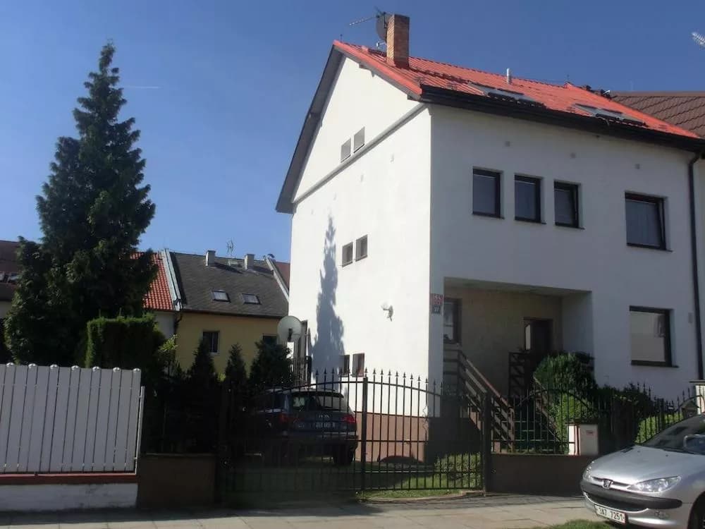 Pension Vyšohlíd, Praga Stodůlky